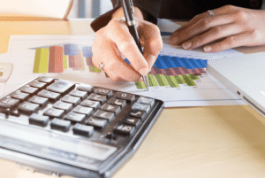 MRH Asesorías Contables ofrece auditorías para edificios y condominios, asesoría contable para pymes y gestión de recursos humanos.